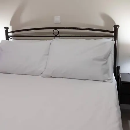 Stefanos & Zenia's Apartment2 -nydri דירה נידרי